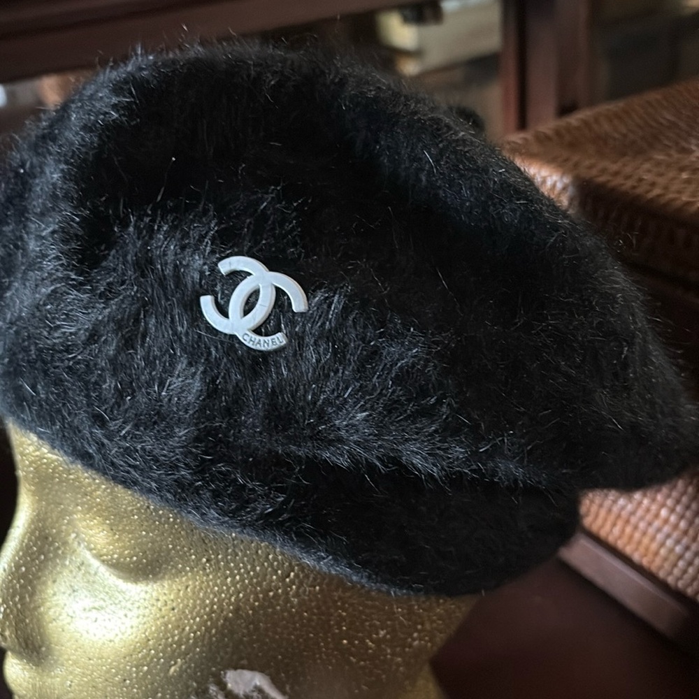 Black beret